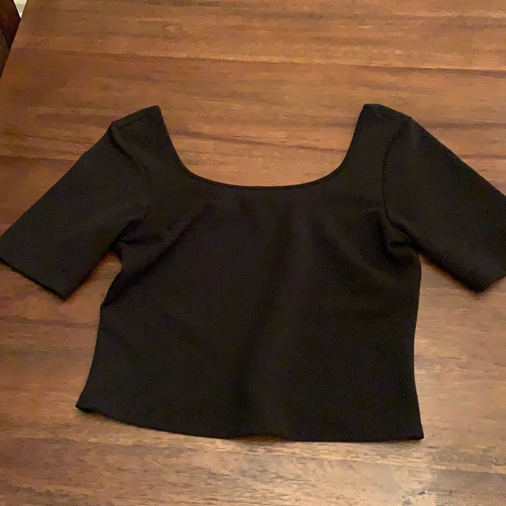 Black crop top